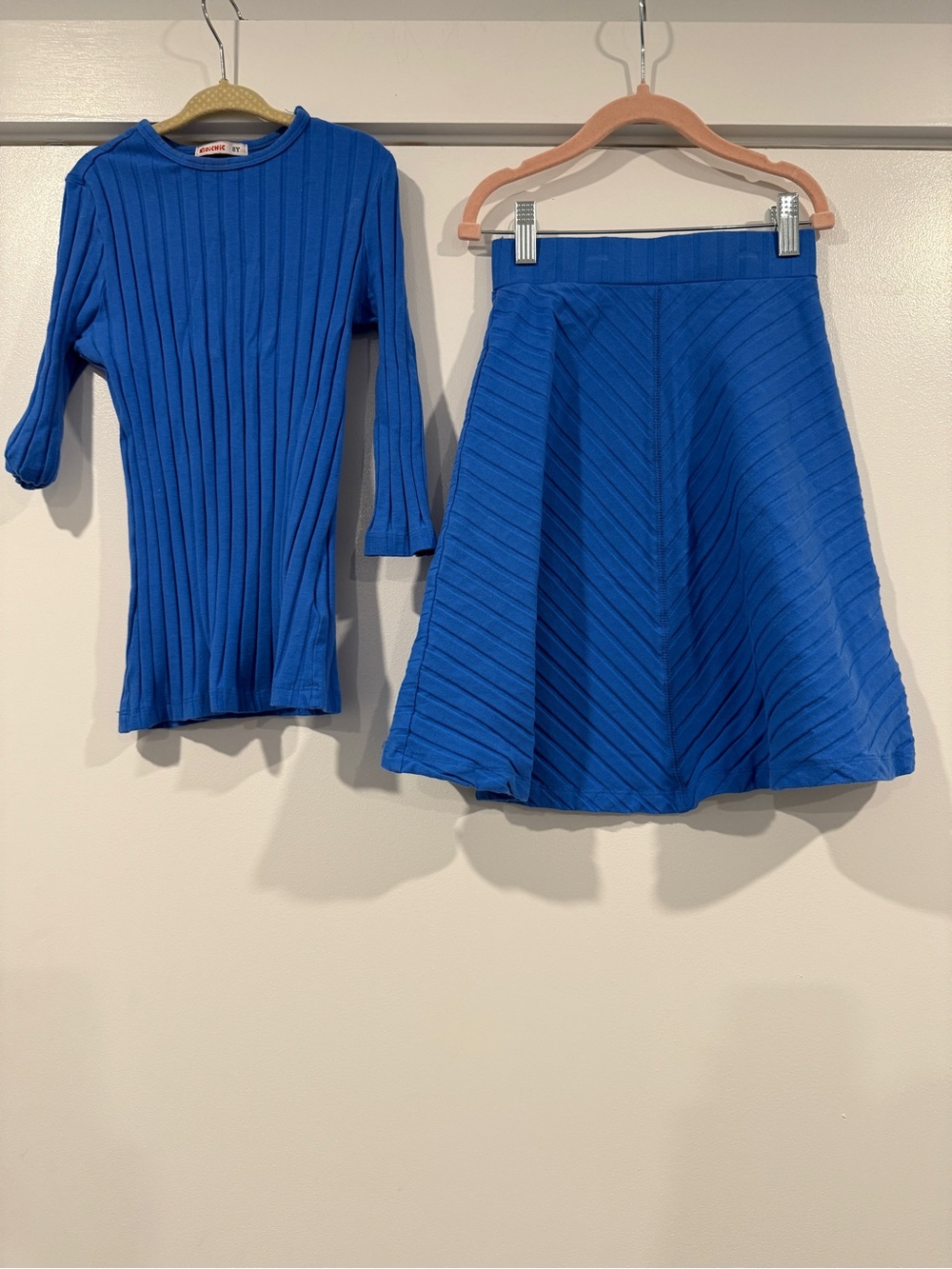 Girls blue knit skirt and top set